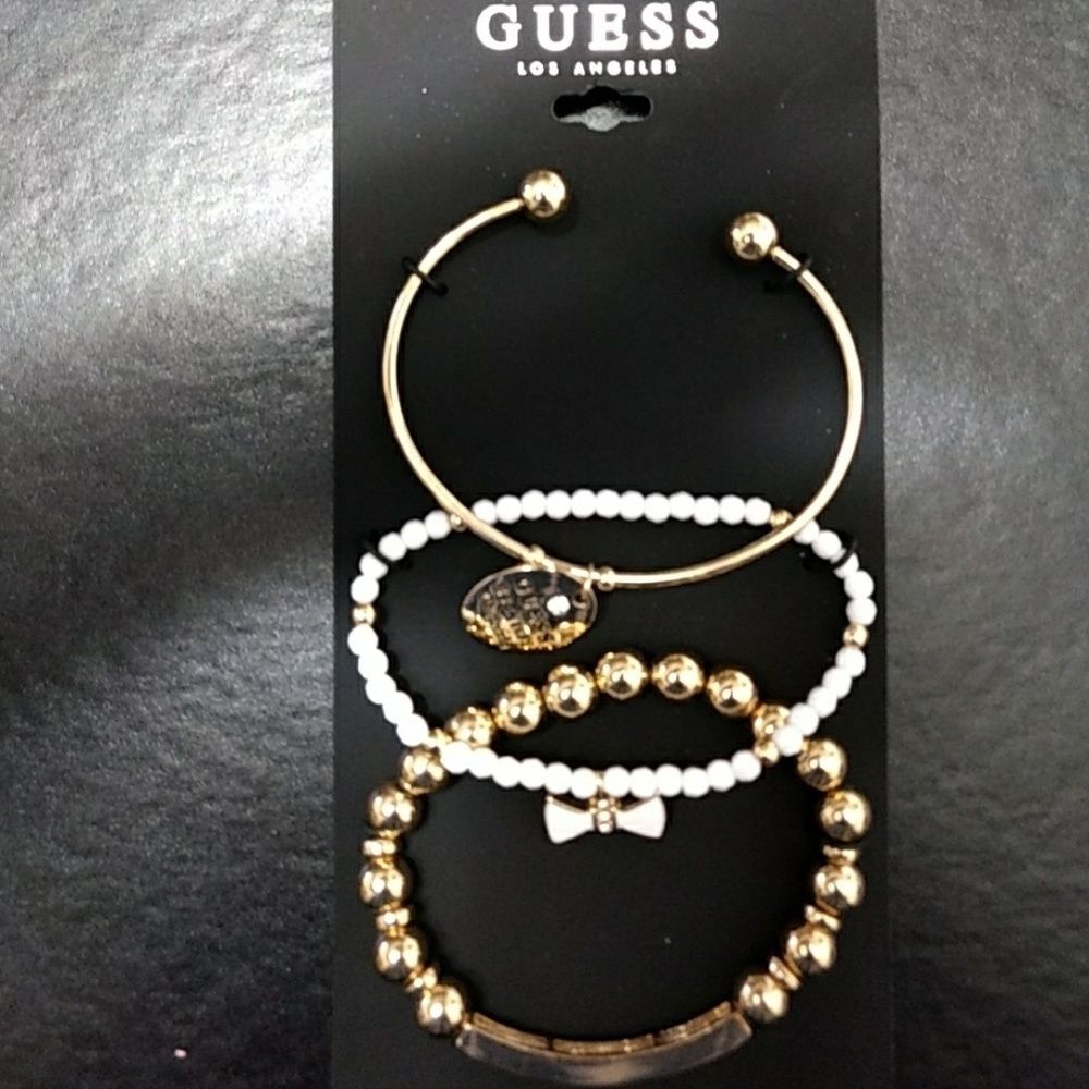 *Sale* Guess bracelet lot - set of three